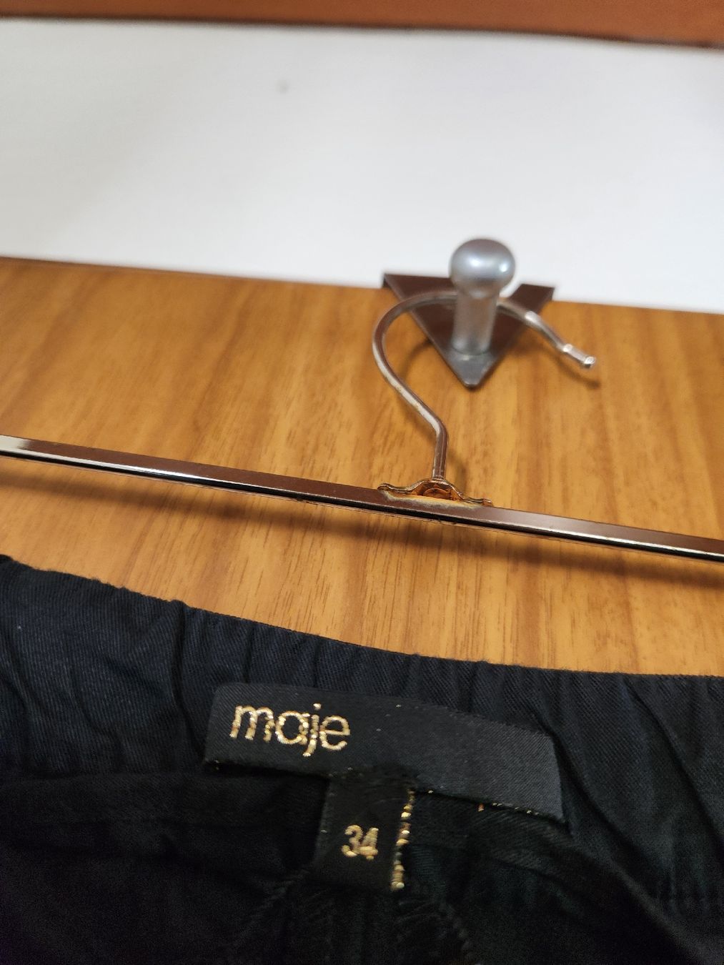Maje Hosen: Short Maje noir taille 34  – Gebraucht aus Niedergösgen von Eva2410 2