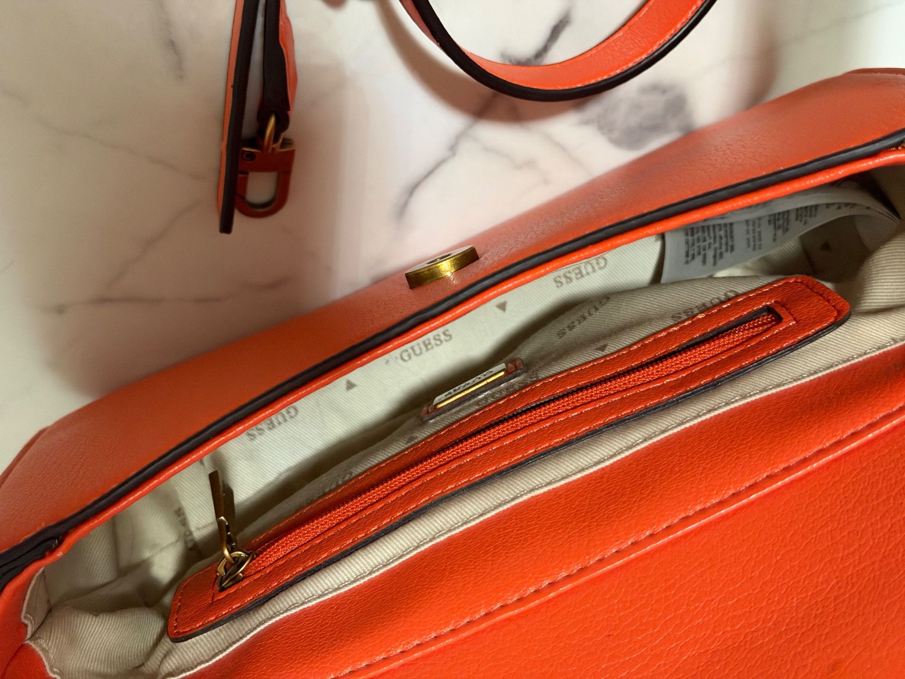 Guess Borse da donna: GUESS Handtasche, orange – Nuovo (secondo la descrizione) da Ittigen venduto da zaf_6sy9 4