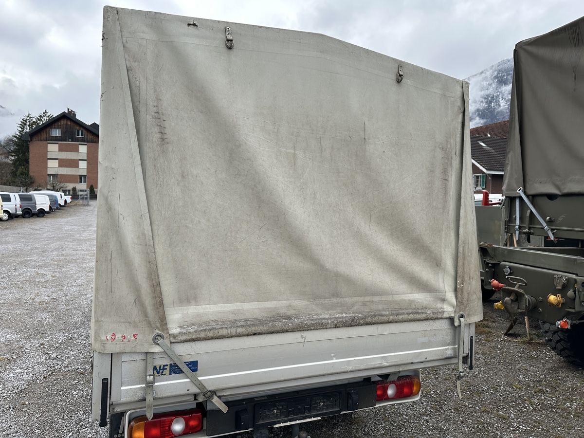 VW Tutti i ricambio: VW T5/T6 Alu Brücke – Difettoso da Alpnach-Dorf venduto da Skai0 1