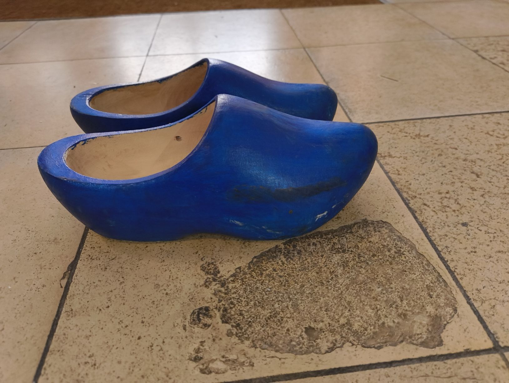 Scarpe per ragazzi: Zoggeli, Holzschuhe, Grösse 31, blau – Usato da Basel venduto da Andriinnn