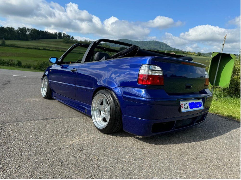 VW Automobili: VW Golf 4 Cabrio – Usato da Lupfig venduto da feris 1