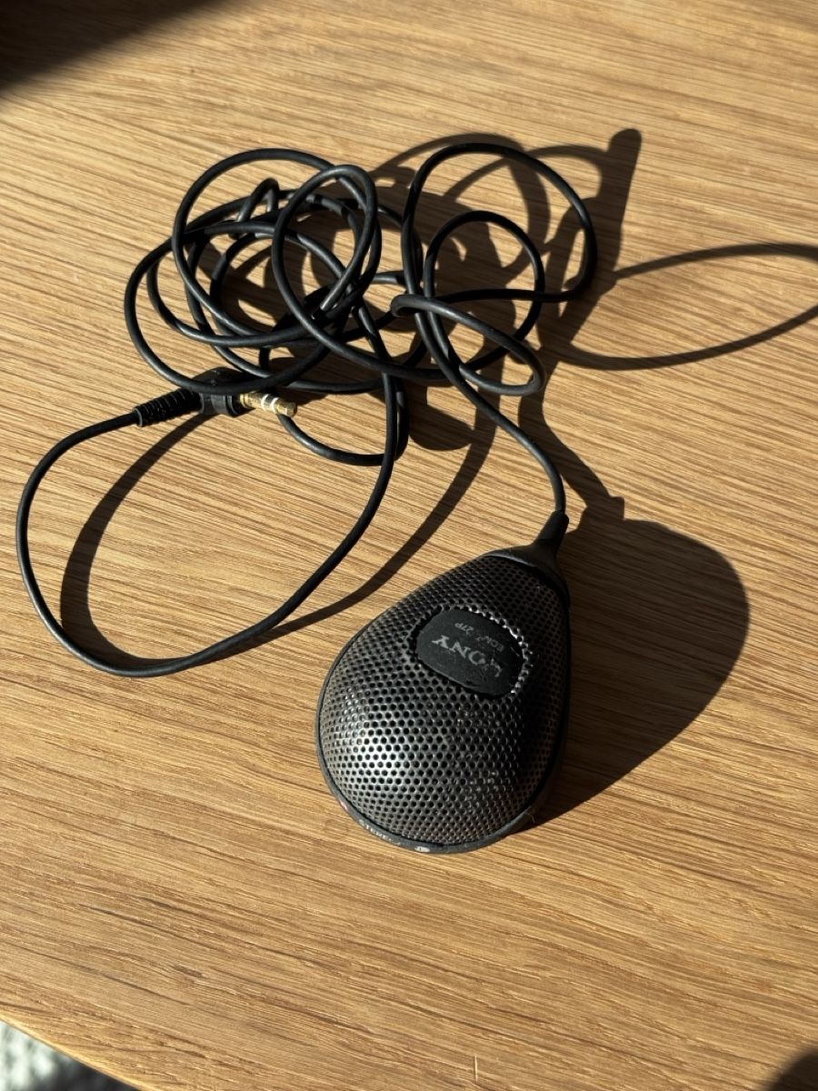 Sony Microfoni: Sony Stereo Microphone – Usato da Wolfhausen venduto da Donatius777