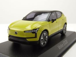 Volvo EX30 electric seit 2024 Moss gelb / schwarz       1:43