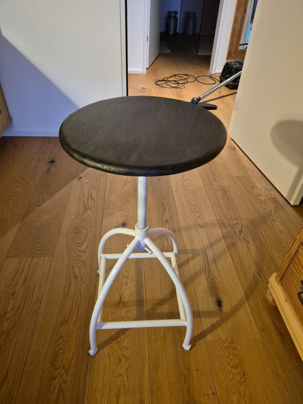 Hocker: Hocker – Neu (gemäss Beschreibung) aus Goldiwil (Thun) von and_x2dm