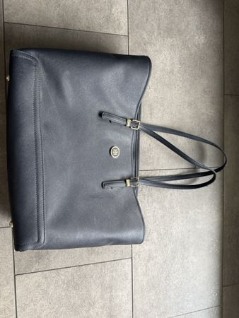Handtasche