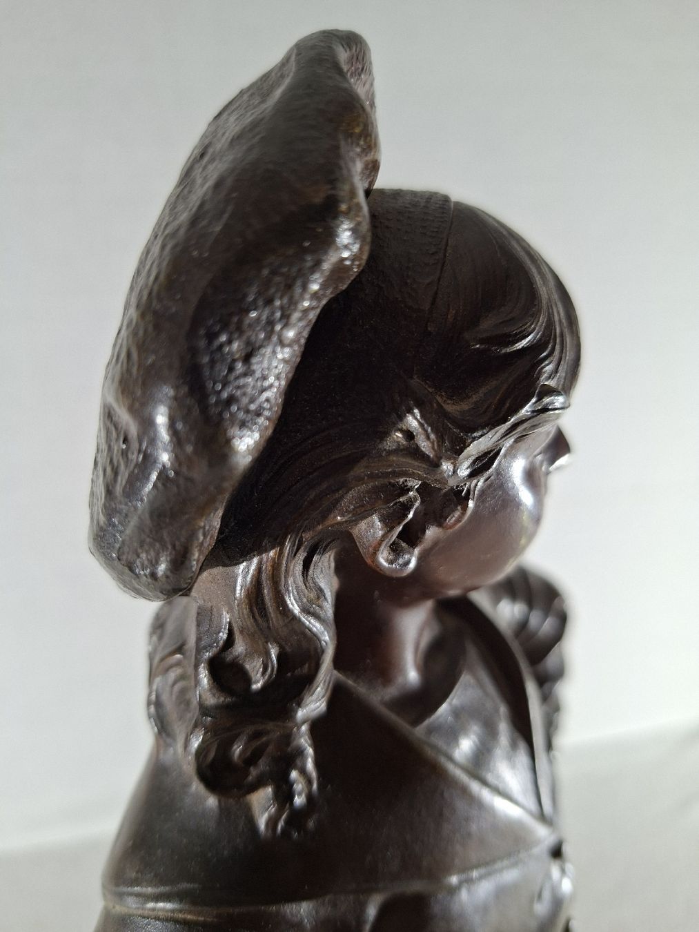 Sculture & Statue: Bronze signiert "Lavergne" – Usato da Grindelwald venduto da carro5 9