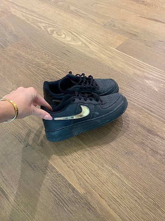 Chaussures hommes: Nike Air Force Turnschuhe in Größe 36 – D'occasion à Unterengstringen par Yami_10 2