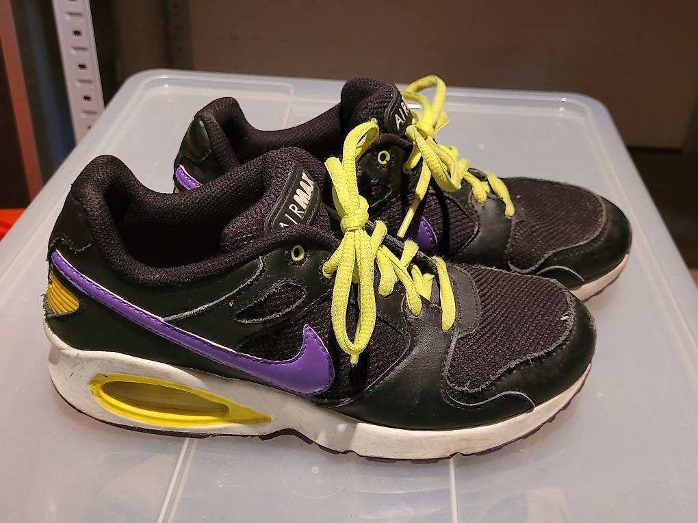 Chaussures hommes: Nike Air Max Coliseum – D'occasion à Münchenbuchsee par Lightning11