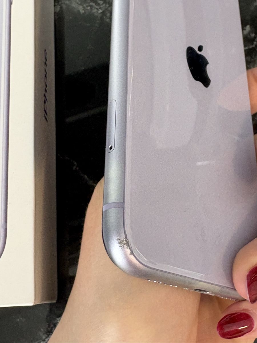 Apple Handys / Smartphones: Iphone 11 64gb – Gebraucht aus Basel von Merita27 2