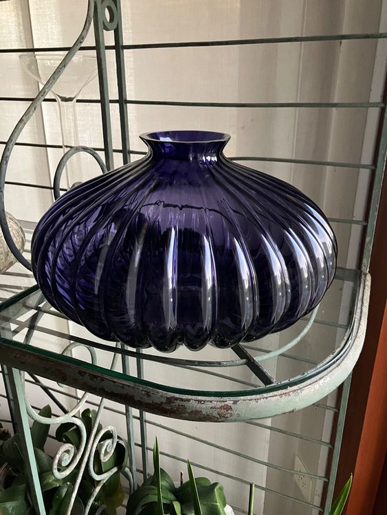 Orecchini a cono in vetro viola - Spirale dorata, doppio strato (coppia