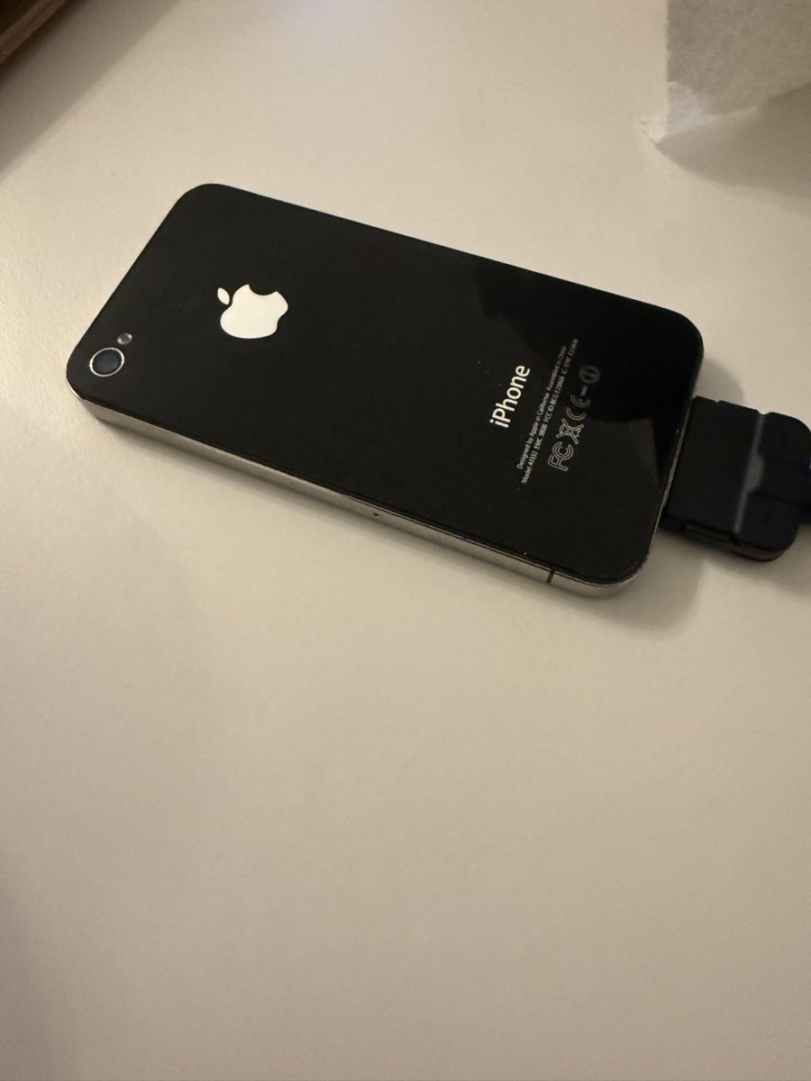 Apple Telefoni cellulari / Smartphones: Apple iPhone 4 schwarz gebraucht – Usato da Rietheim venduto da Muhi33