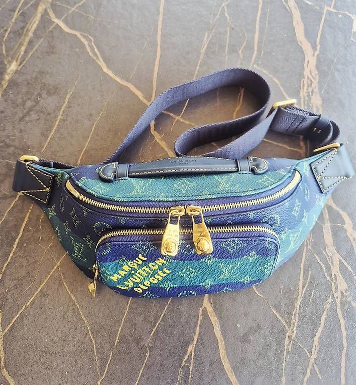 Borse: LV Rush Bumbag neues Modell  – Usato da Buchs ZH venduto da caro0310