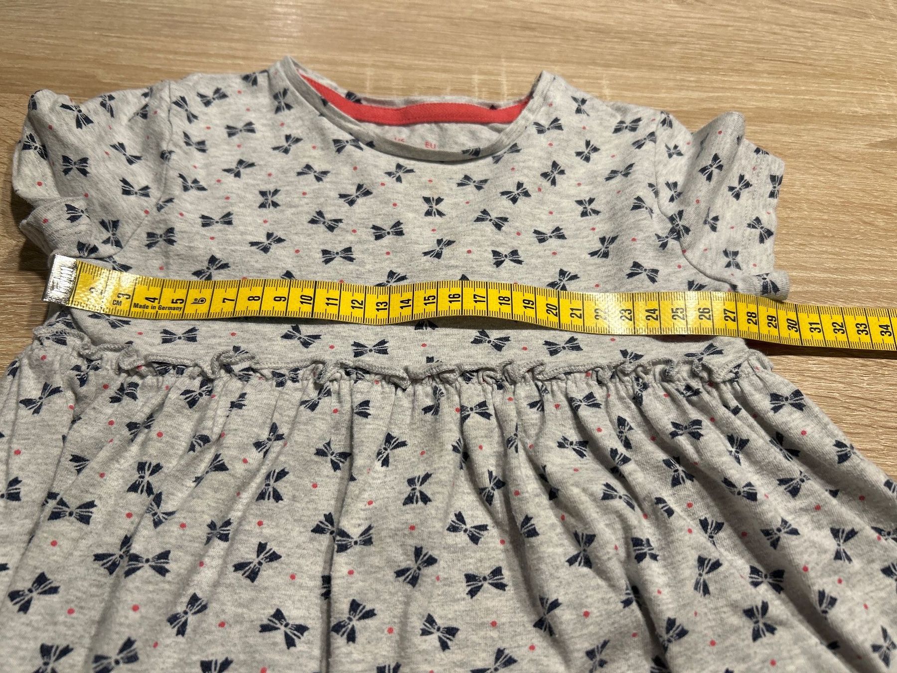 Vestiti & Gonne: Kleid grau mit Muster von Super Star Gr. 104 – Usato da Brunnen venduto da Nala2929 4