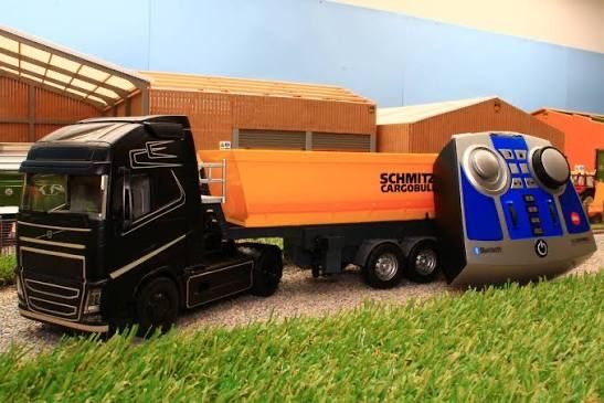 Siku Kit di modellismo & Modellini statici: Siku  RC Volvo Fh16 – Nuovo (secondo la descrizione) da Raron venduto da KMT-Logistics