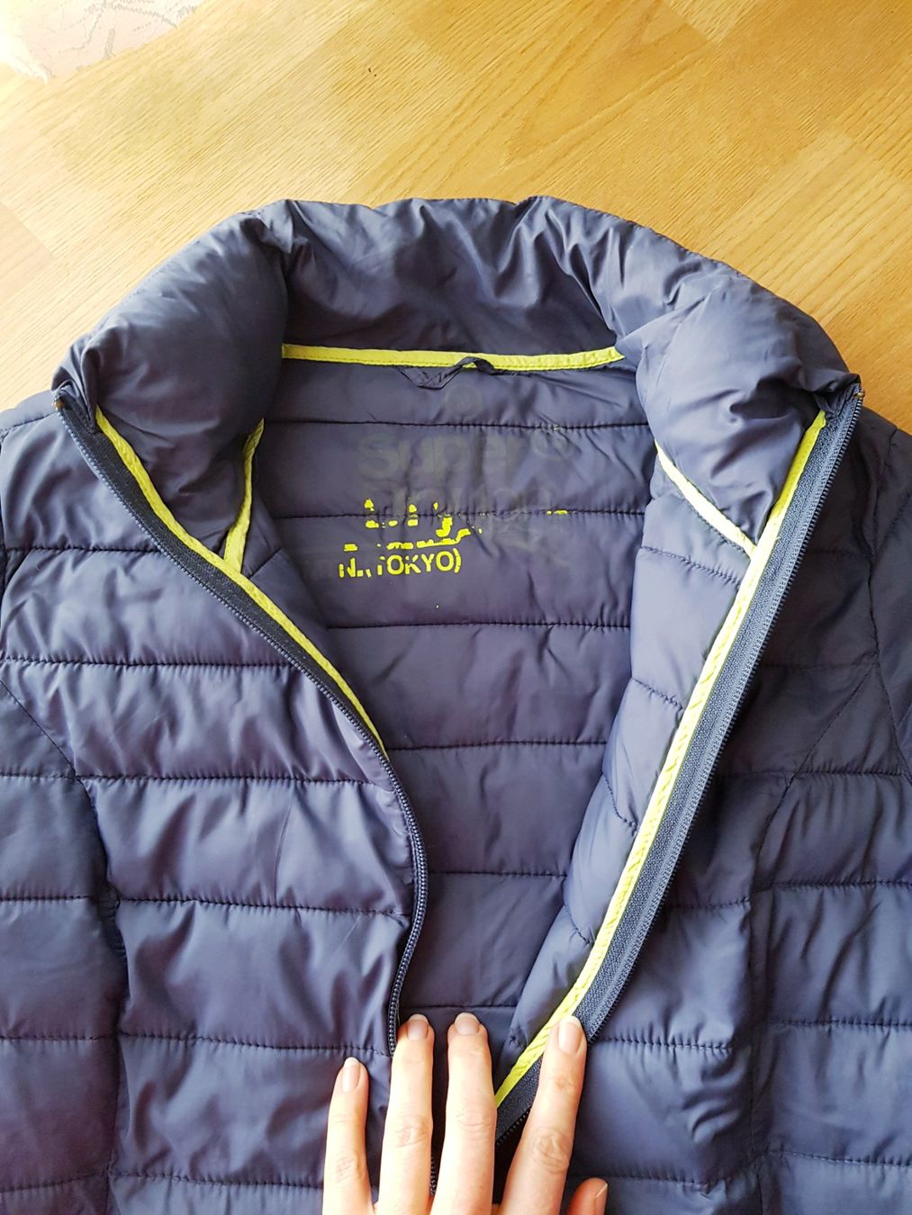 Superdry Giacche: Superdry gesteppte Jacke Gr.S – Usato da Gwatt (Thun) venduto da umwelt-brocki 2