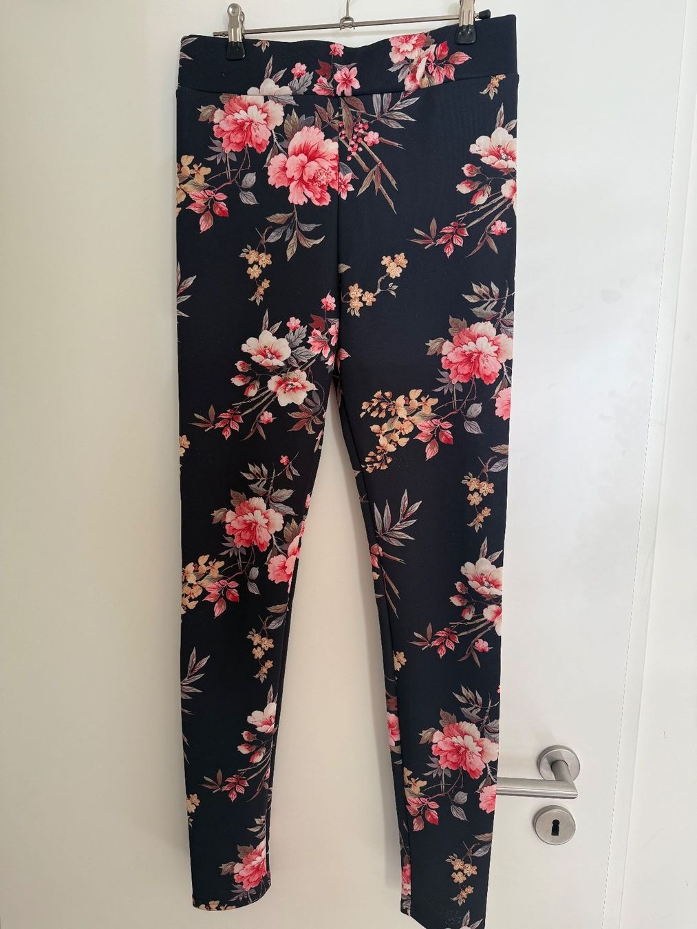 Leggings: Leggings  Atmosphere Grösse M – D'occasion à Steg im Tösstal par goldlionfree
