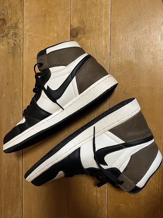 Jordan Scarpe da uomo: Nike Air Jordan 1 Grösse 41 – Usato da Obersaxen venduto da nae_9jzf 1