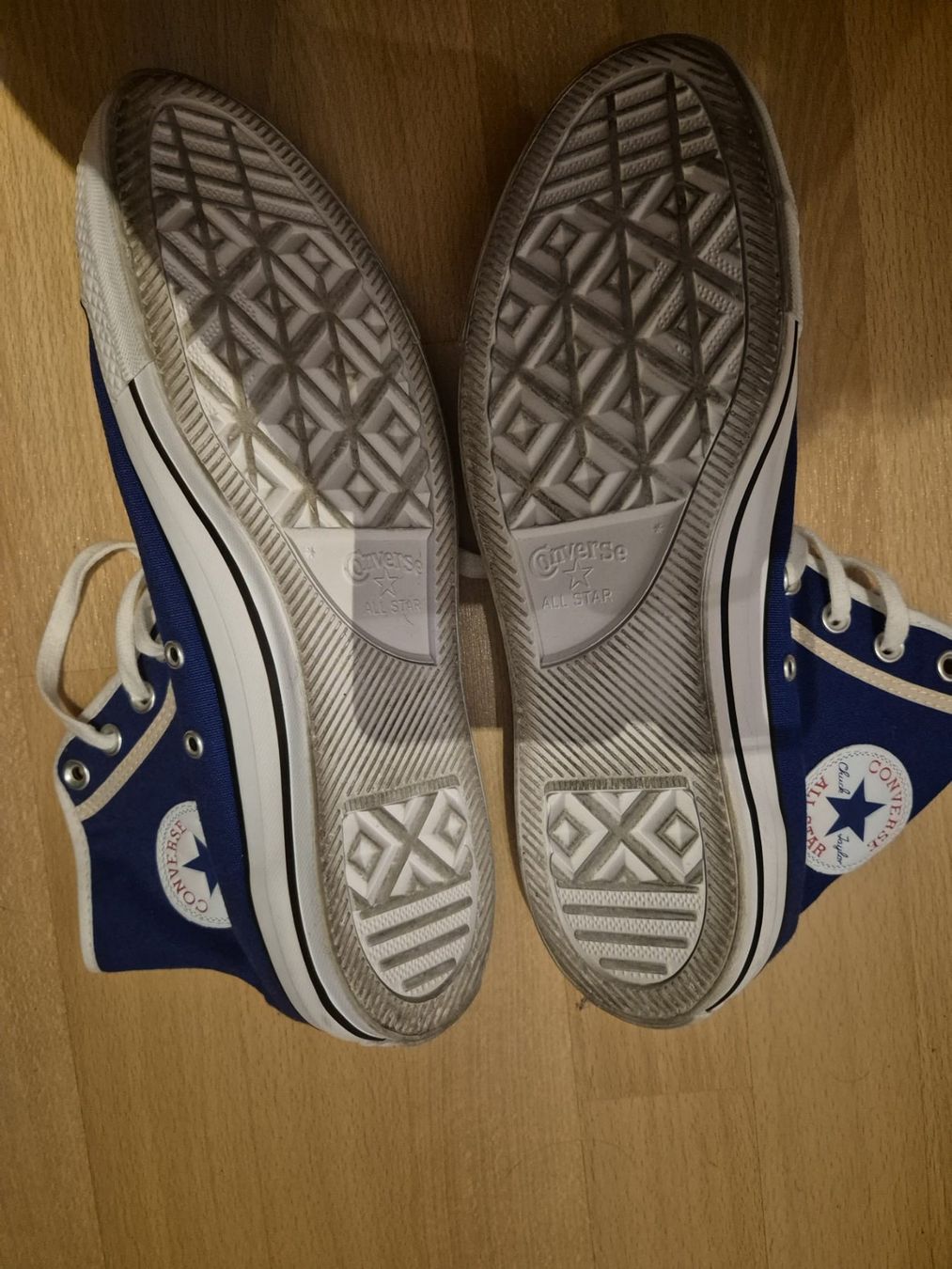 Converse Scarpe da uomo: Converse All Star High-Top Schuhe Gr. 44 – Usato da Thun venduto da Dunarson