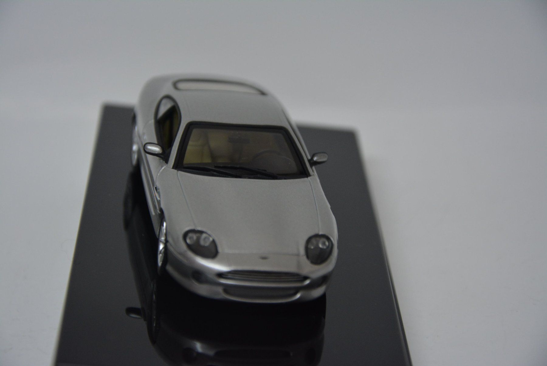 Aston Martin Modellautos: Aston Martin DB 7 Vantage  , AUTOart , 1:43 – Neu (gemäss Beschreibung) aus Goldach von Feivel9 3