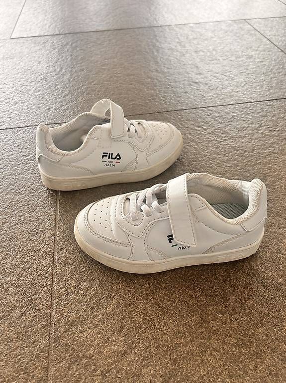 Scarpe per ragazzi: scarpe bambino 27 – Usato da Bioggio venduto da vir_5b6b