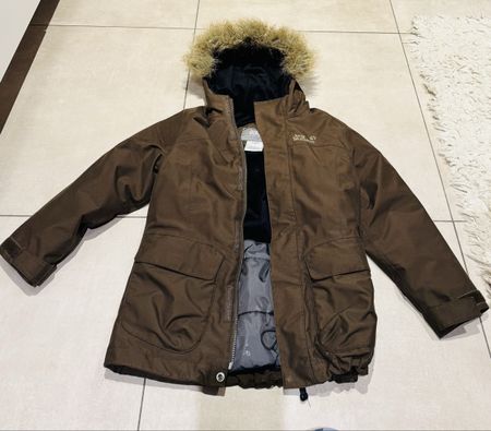 Junge Winter Jacke Jack wolfskin 128(Gross geschnitten)warm❌