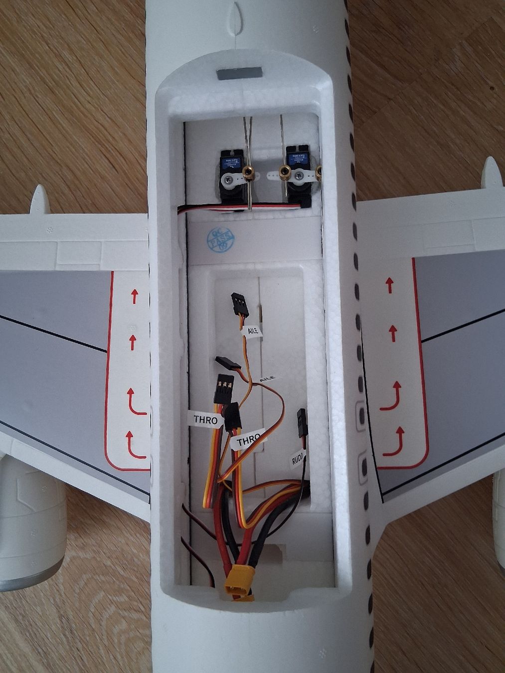 Modellismo RC: Flugfähiges Modellflugzeug Twinliner Twinn – Nuovo (secondo la descrizione) da Grenchen venduto da Lederdidi 2