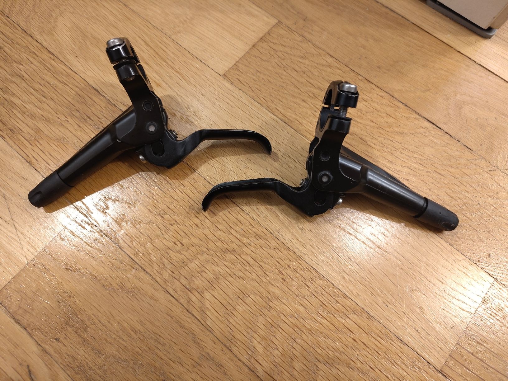Shimano Ersatzteile: Shimano Bremshebel BL-MT501 hydraulisch – Gebraucht aus Bern von laurasofiaz 1