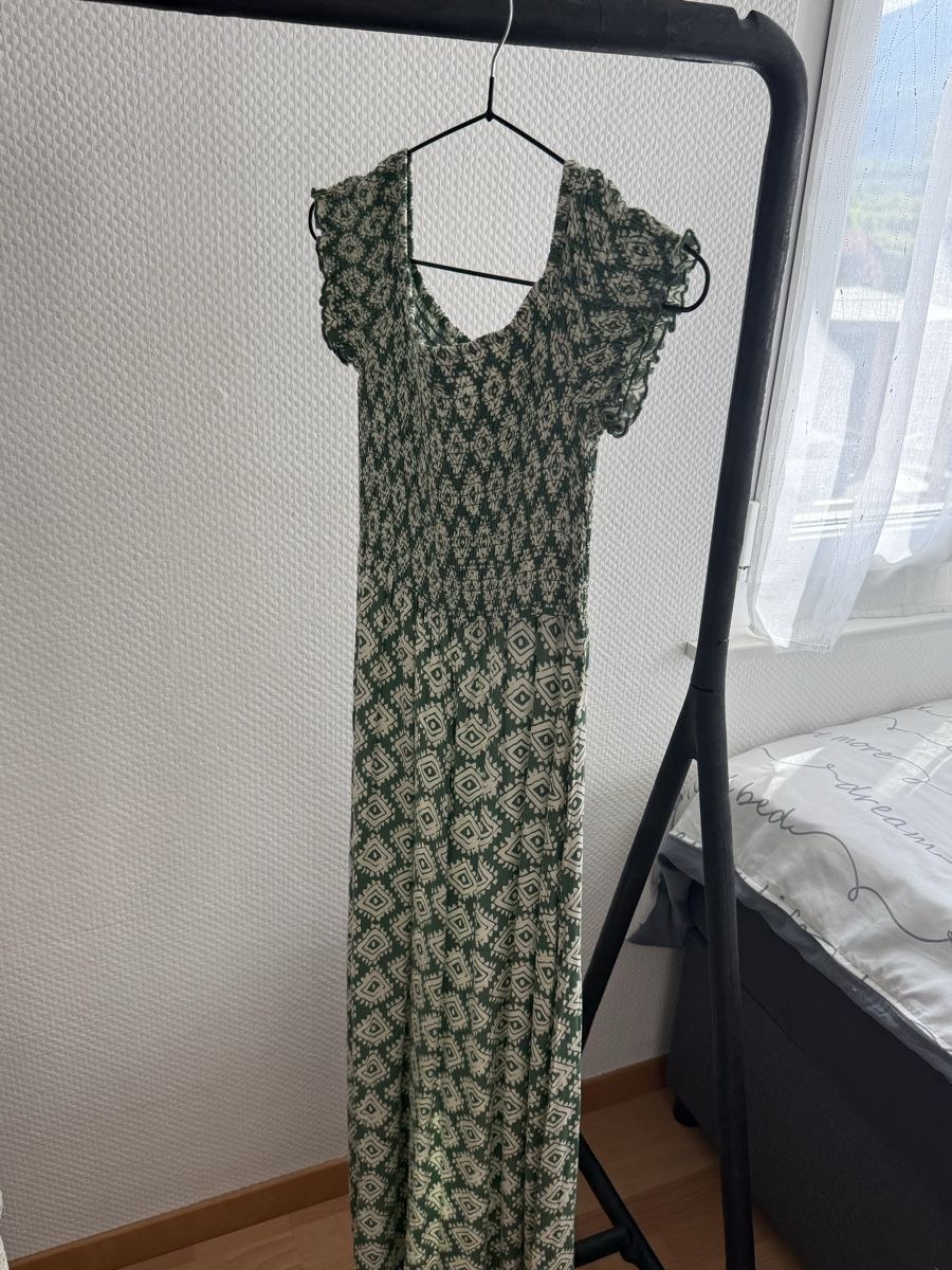Kleider: Robe Amisu longue d'été verte, taille S – Neu (gemäss Beschreibung) aus St-Léonard von chr_27y2 1