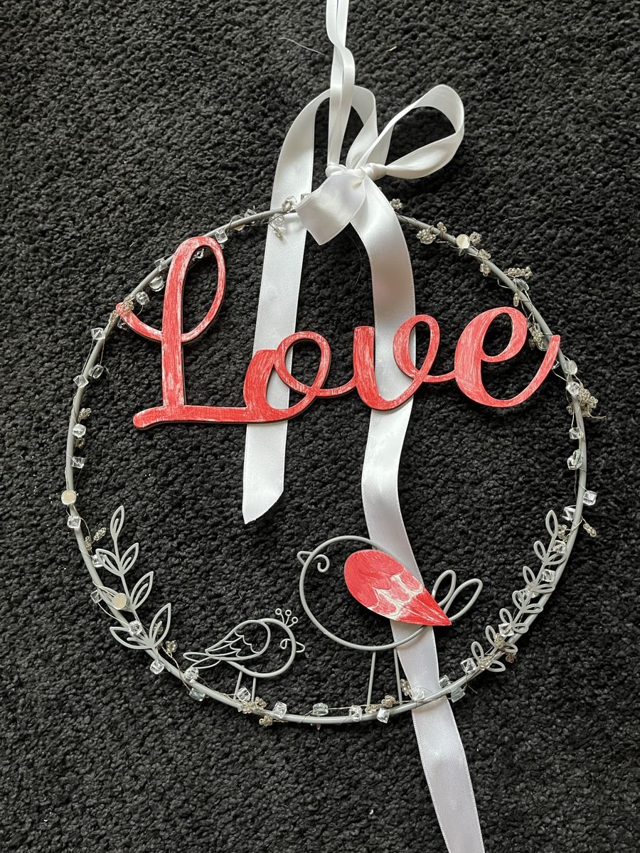 Tutte le decorazioni: Metallkranz "Love" mit Vögel Deko 30cm – Nuovo (secondo la descrizione) da Bolligen venduto da Vroni23