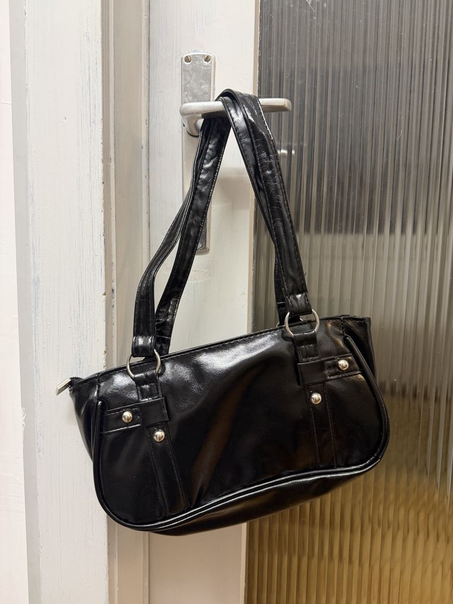 Borse da donna: Schwarzer Handbag – Nuovo (secondo la descrizione) da Basel venduto da lil_c6hw 1