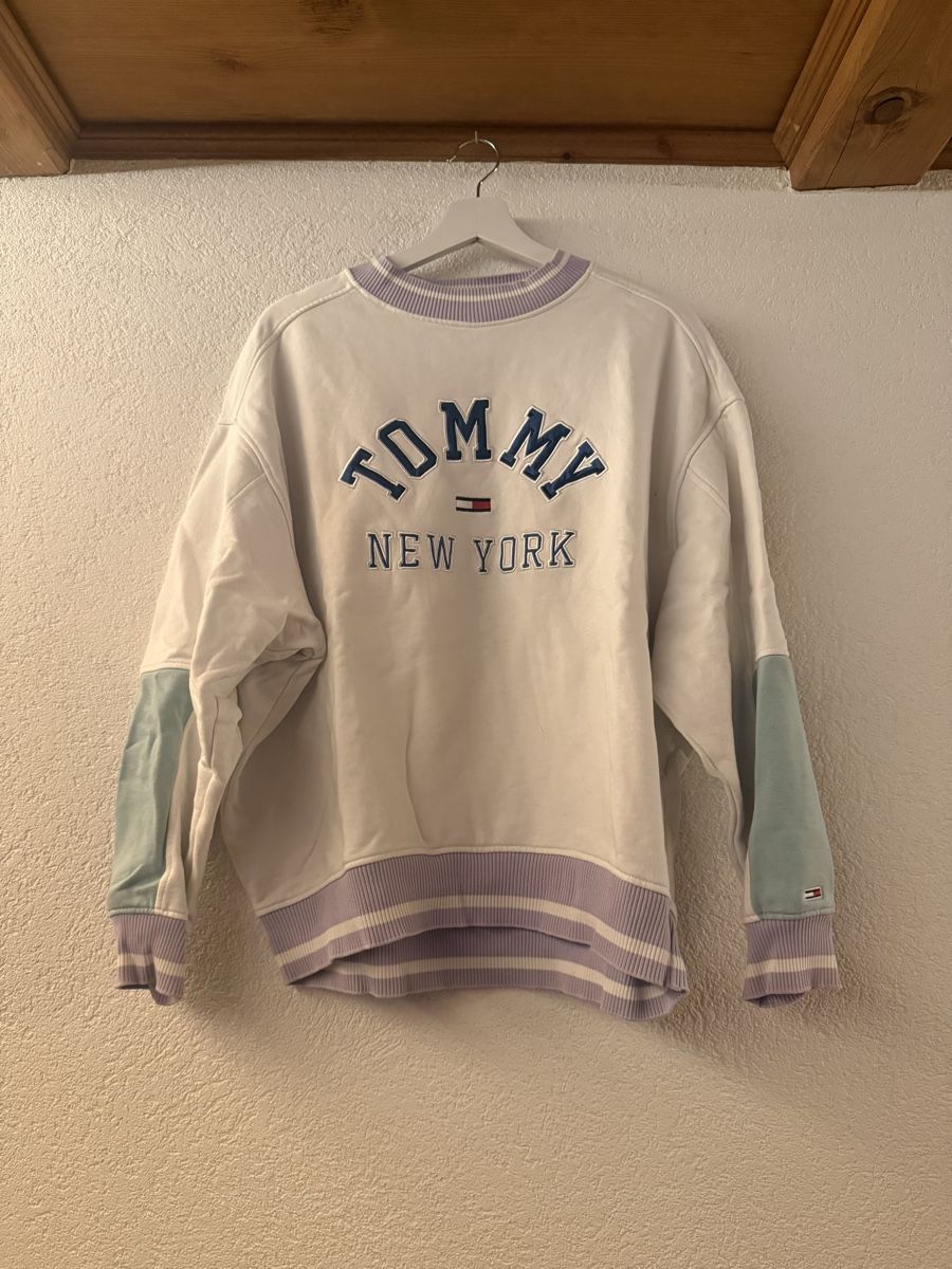 Pulls & Sweat-shirts: Tommy Jeans Pullover Weiss – D'occasion à Bolligen par lee_orange