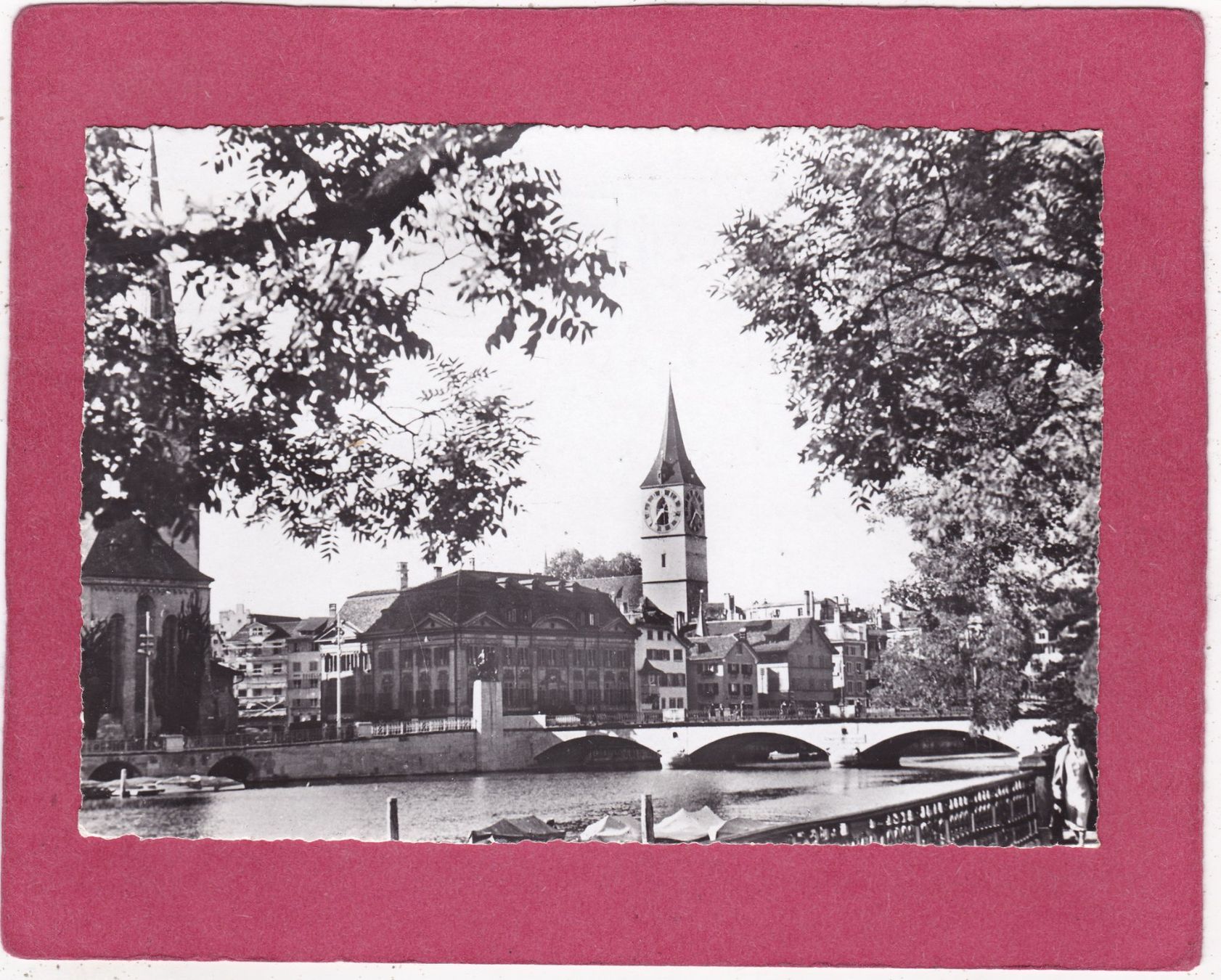 Cartoline postali: Zürich Limmat mit Helmhausbrücke 1945 – Usato da Herisau venduto da Lisegrat2008
