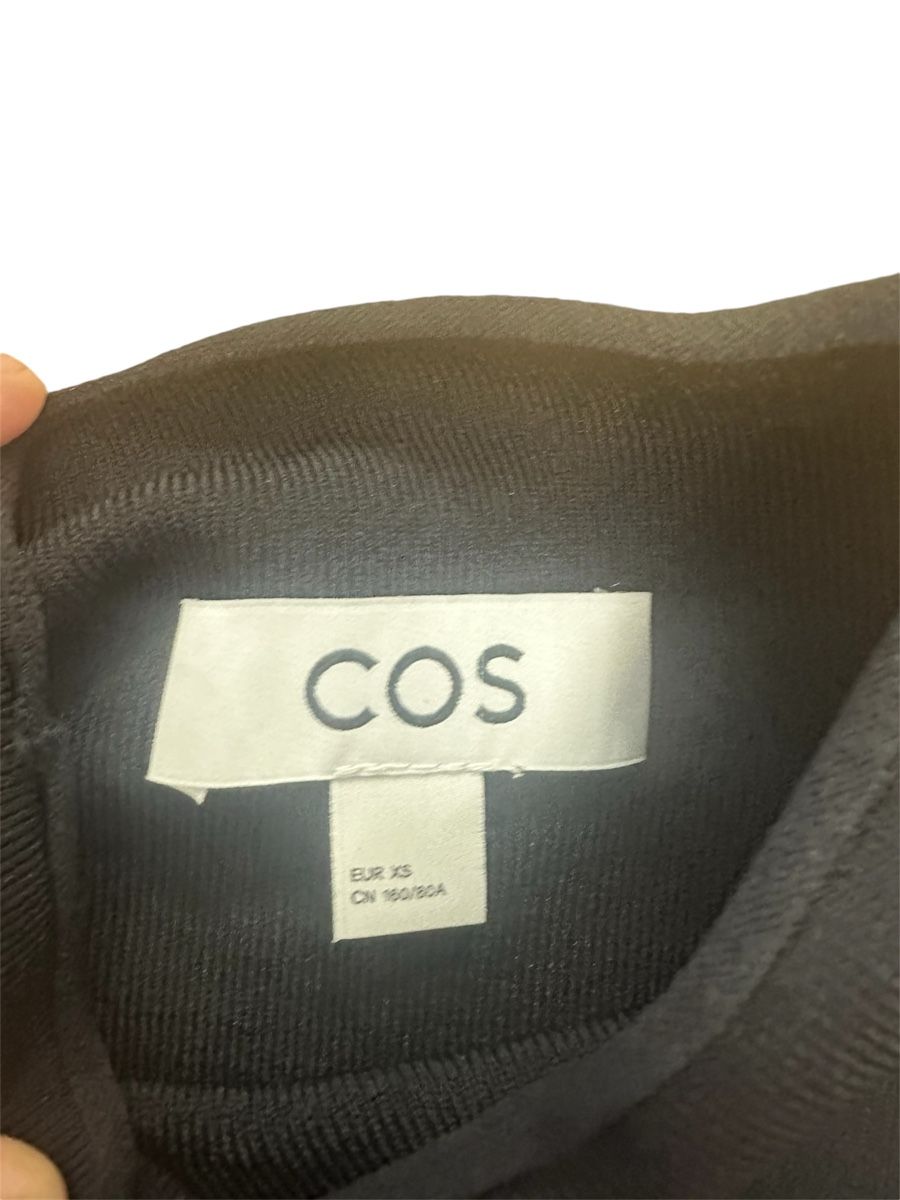 Cos Top: COS TOP – Usato da Buochs venduto da zukkias 3