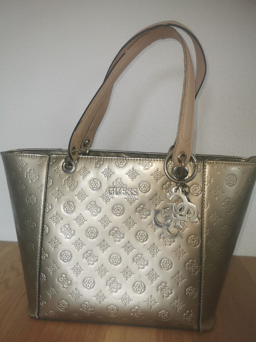 Guess Borse da donna: Guess Tasche – Usato da Zürich venduto da ssi_6pt7