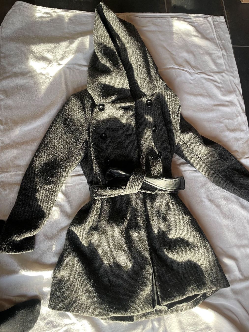 Cappotti: Wintermantel Grau Marke Only Gr XL – Usato da Schwarzenegg venduto da Aylin4