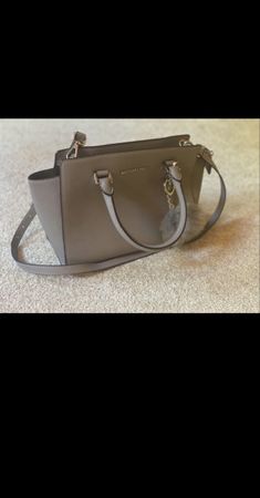 Sac à main Michael Kors  en cuir bon état