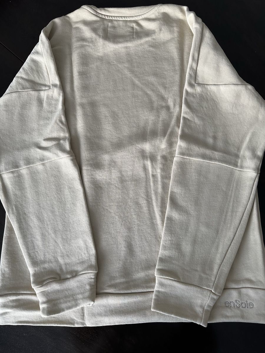 Ensoie Maglioni & Felpe: EnSoie Pullover Beige – Usato da Ittigen venduto da Kennedith 3