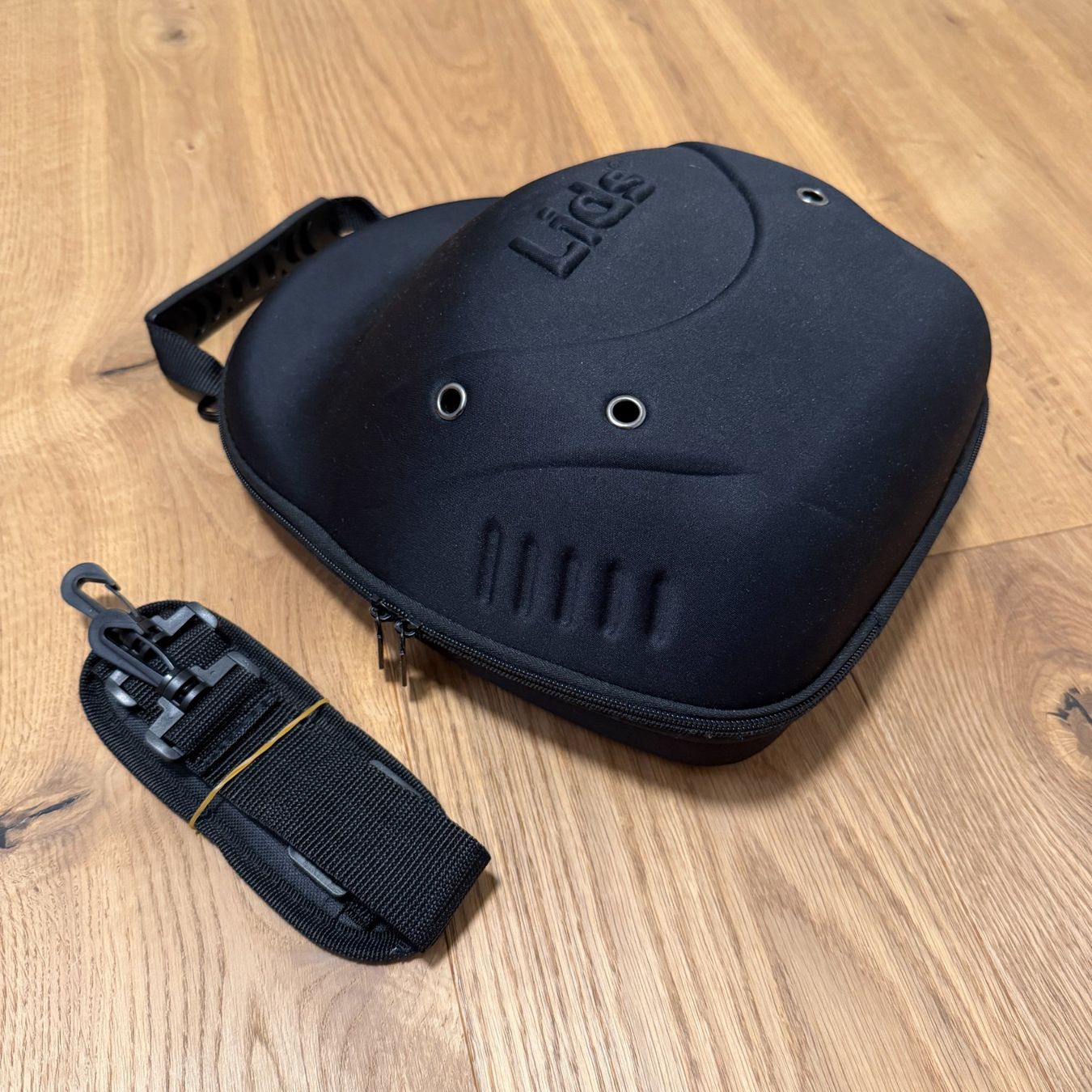 Borse: Neue Lids Cap Reiseetui Tasche mit Tragegurt – Nuovo (secondo la descrizione) da Balzers venduto da dassandro