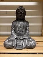 Buddha-Figur – Deko aus Kunststein / Steinguss