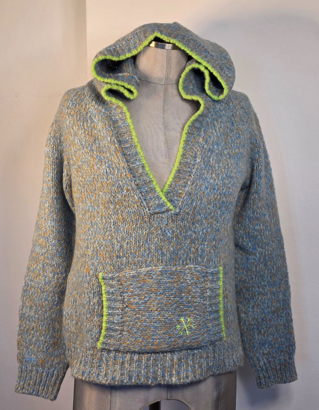 Maglioni & Felpe: SM 36 38 MAUI WOWI Sport Strickpullover Kapuzenpullover – Nuovo (secondo la descrizione) da Dürnten venduto da Bachtelsurfer 2