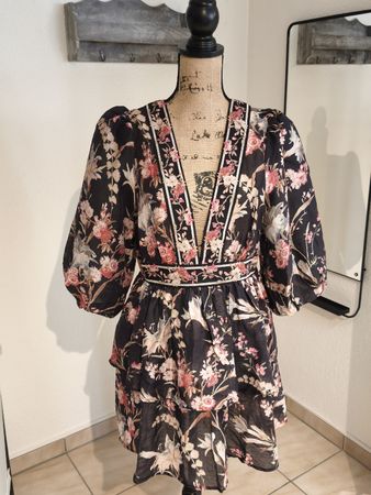 Kleid kurz geblümt Leinenmix Grösse M neu mit Etikett