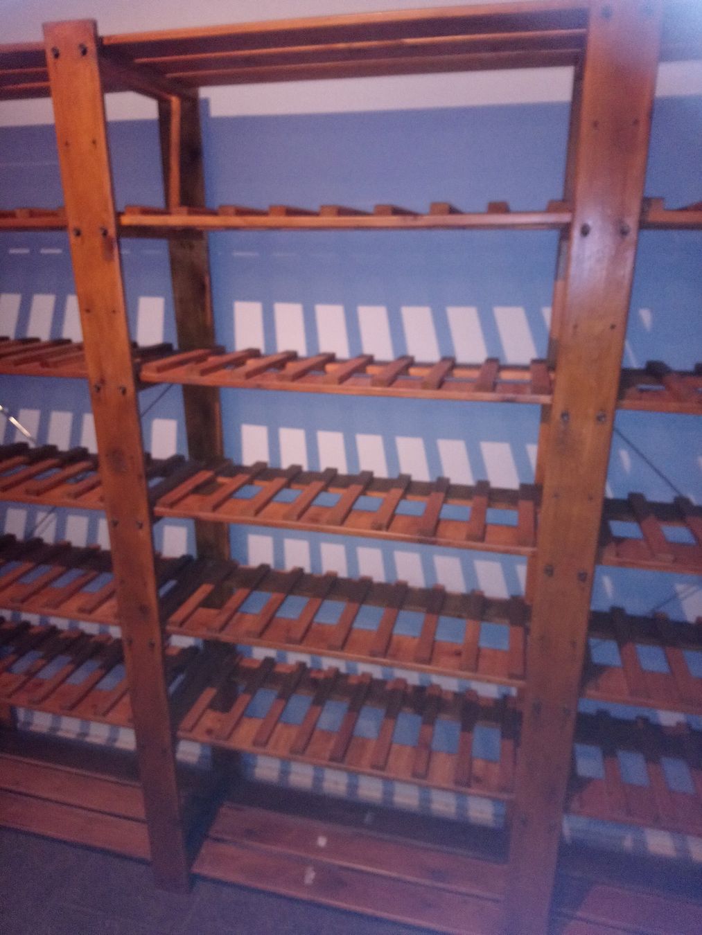 Articoli in legno: Flaschengestell – Usato da Meikirch venduto da tsolakidis 2