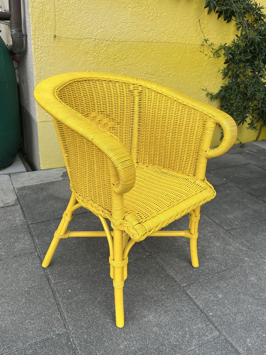 Sedie: Gelber Gartenstuhl – Usato da Biel-Benken BL venduto da tan_62q6 2
