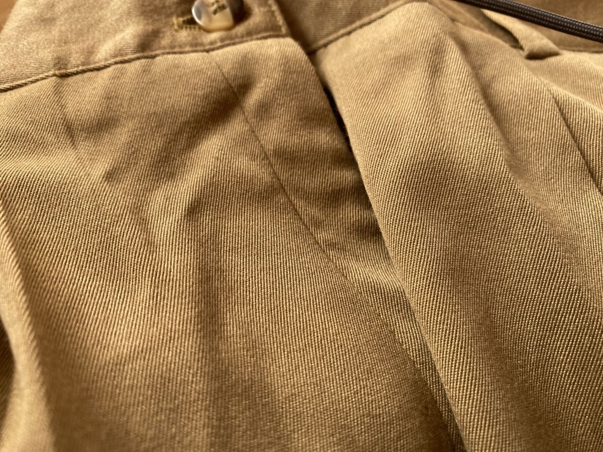 Pantaloni: Beige Hose mit Bundfalten – Nuovo (secondo la descrizione) da Sarnen venduto da Paris99 4