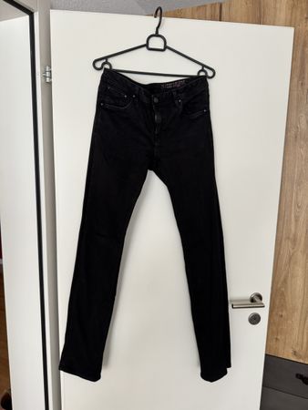 Schwarze Damen Jeans EDC Gr. 31/34 Straight Fit Top!