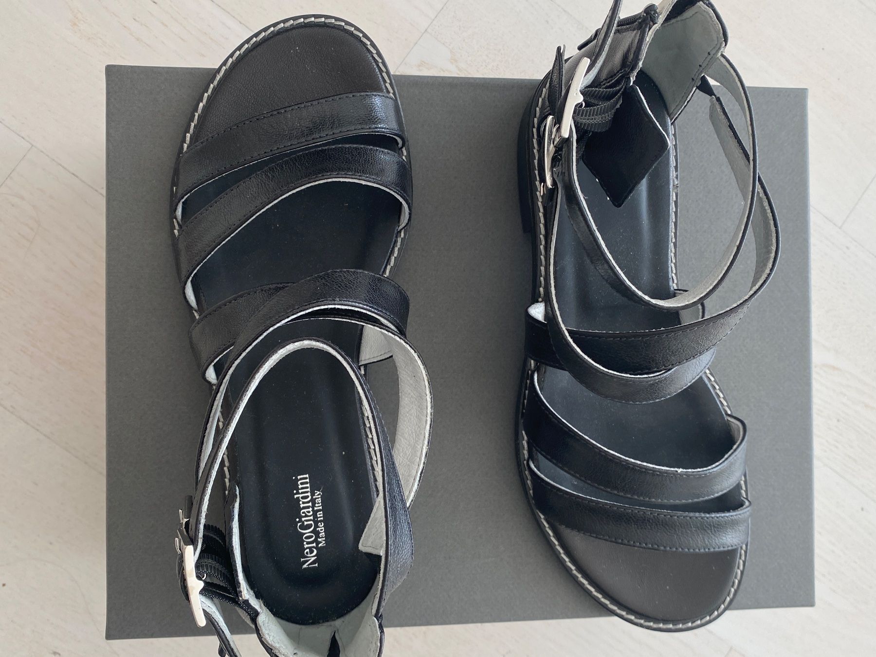 Scarpe da donna: Supercoole Sommersandalen – Nuovo e nell'imballaggio originale da Wettswil venduto da ramba 3