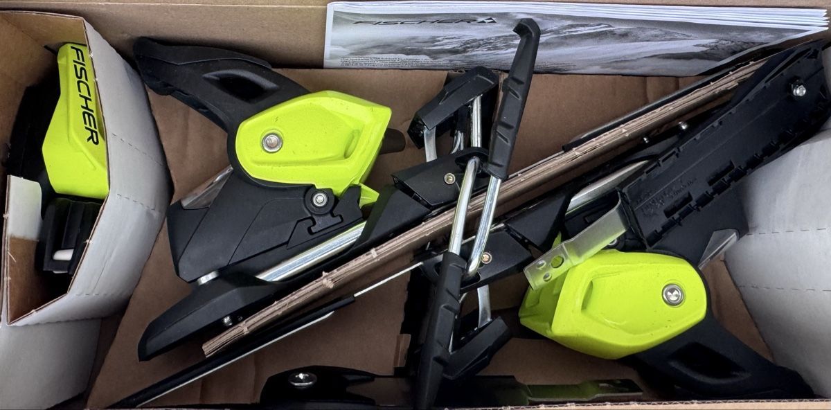 Fischer Sci: Skis FISCHER neufs – Nuovo e nell'imballaggio originale da St.Légier-la Chiésaz venduto da Alfetta2000 1