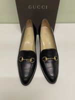 Vintage Gucci Black Leather Pumps - Size 38 - Elegant!