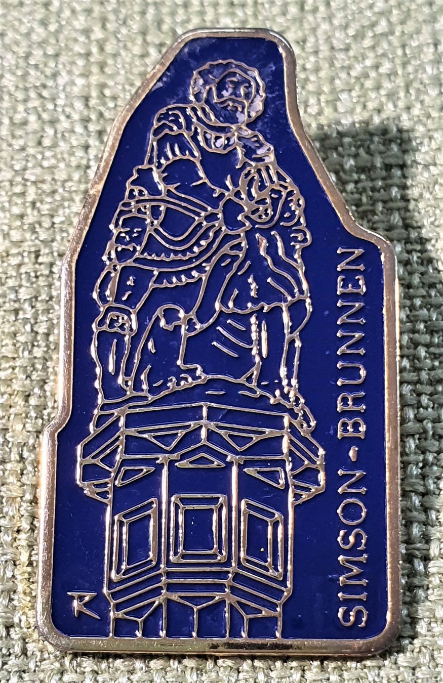 Spille & Fermagli: O226 - Pin Bern Simson - Brunnen – Usato da Reinach BL venduto da Boston-Verkauf