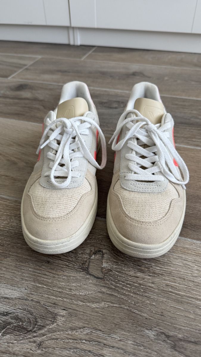 Veja Chaussures femmes: Veja Turnschuhe Grösse 40 – D'occasion à Männedorf par romeo2902 3